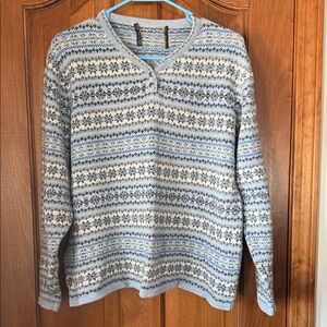 Woolrich Blue and Cream V-Neck Sweater